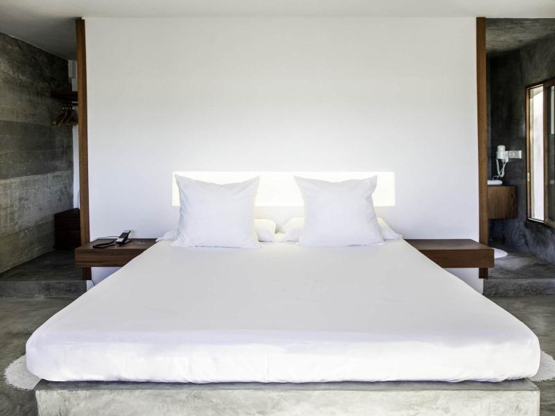 Minimalist 7-Bedroom Sea View Villa , North 
