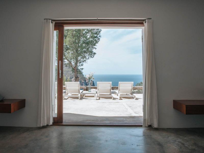 Minimalist 7-Bedroom Sea View Villa , North 