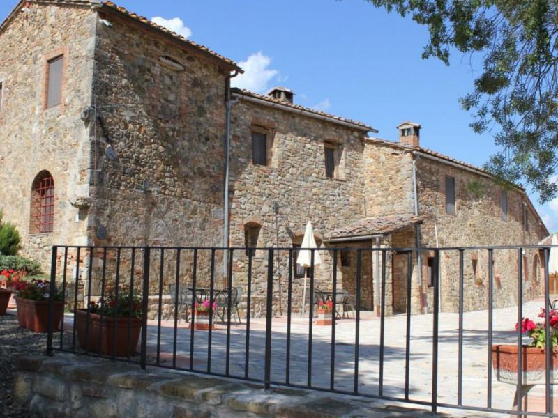 Restored Historic Estate With Vineyards, Olive Groves, and Pool , Tuscany 