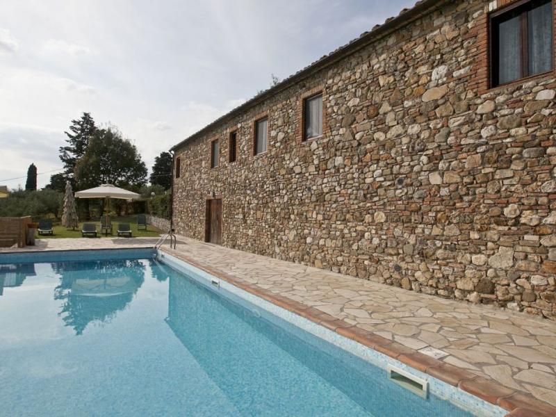 Restored Historic Estate With Vineyards, Olive Groves, and Pool , Tuscany 