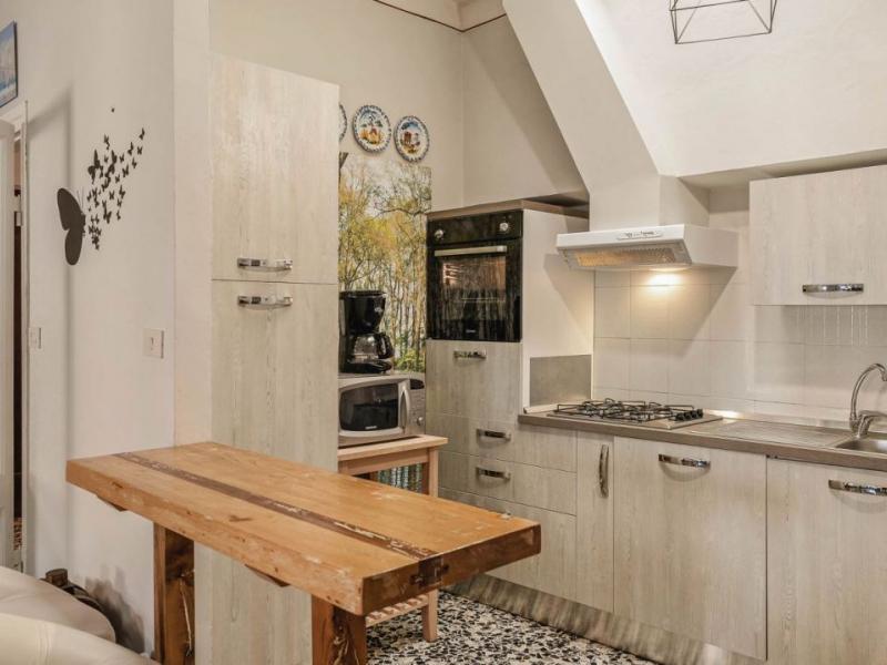 Prestigious Historic Apartment for Sale in Montefollonico, Tuscany , Tuscany 