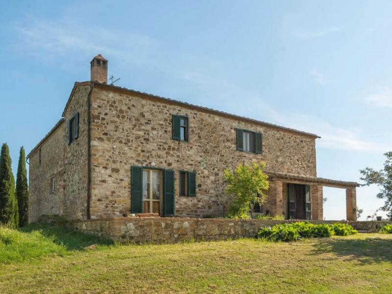 Panoramic Stone Country House for Sale , Tuscany 