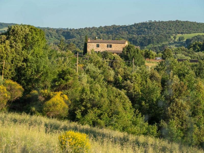 Panoramic Stone Country House for Sale , Tuscany 
