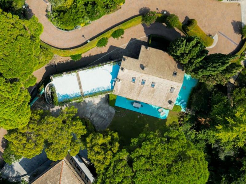 Luxury Seafront Villa with Private Sea Access for Sale , 