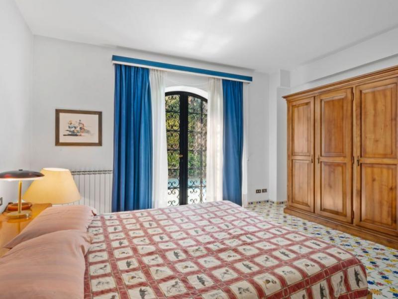 Luxury Seafront Villa with Private Sea Access for Sale , 