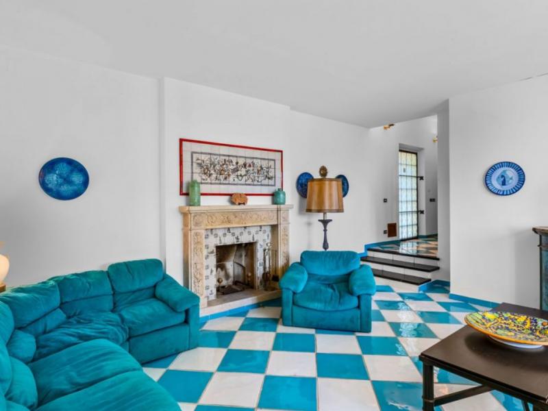 Luxury Seafront Villa with Private Sea Access for Sale , 