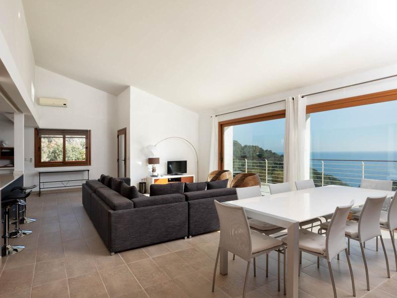 Exclusive Modern Villa for Sale , Costa Brava 