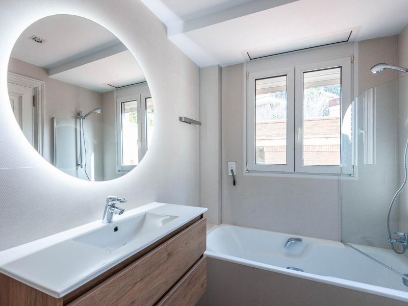 Elegant 7-Bedroom Villa with Guest Apartment , Valencia 