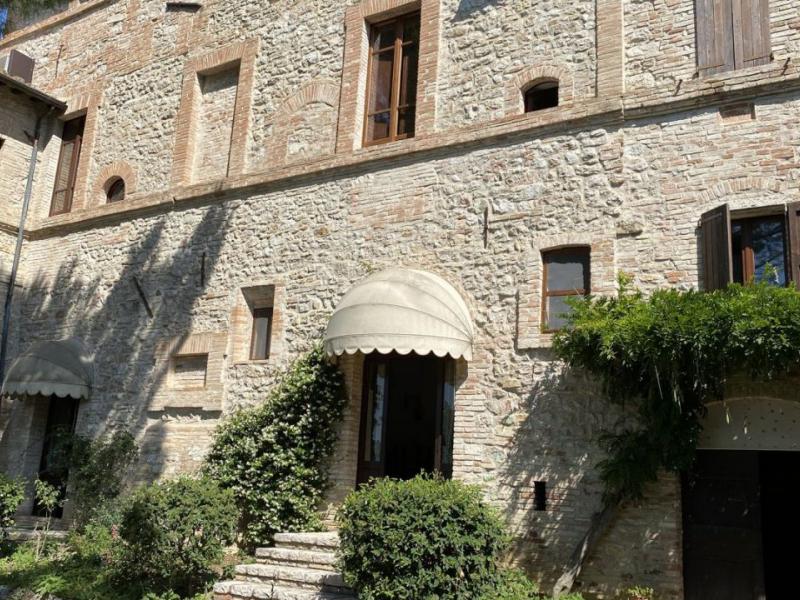 Historic Fort Resort with Pool, Tennis Court and Apartments for Sale , Umbria 
