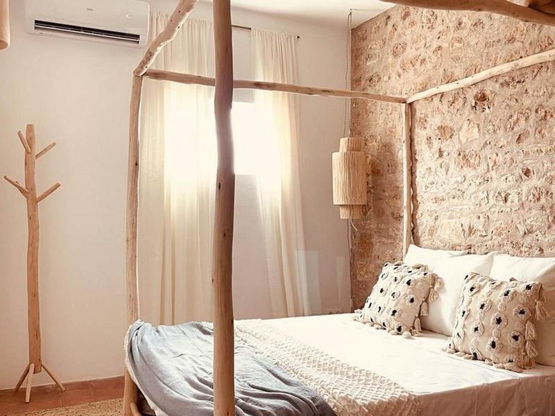 Renovated Finca-Style Villa with Sea Views , 