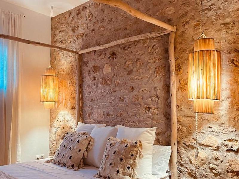 Renovated Finca-Style Villa with Sea Views , 