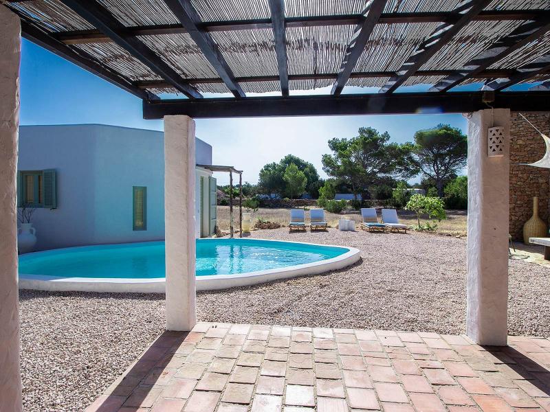 Renovated Finca-Style Villa with Sea Views , 