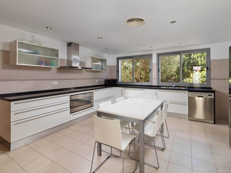 Peaceful 4-Bedroom Villa with Pool , Ibiza , Sant Josep de sa Talaia, 