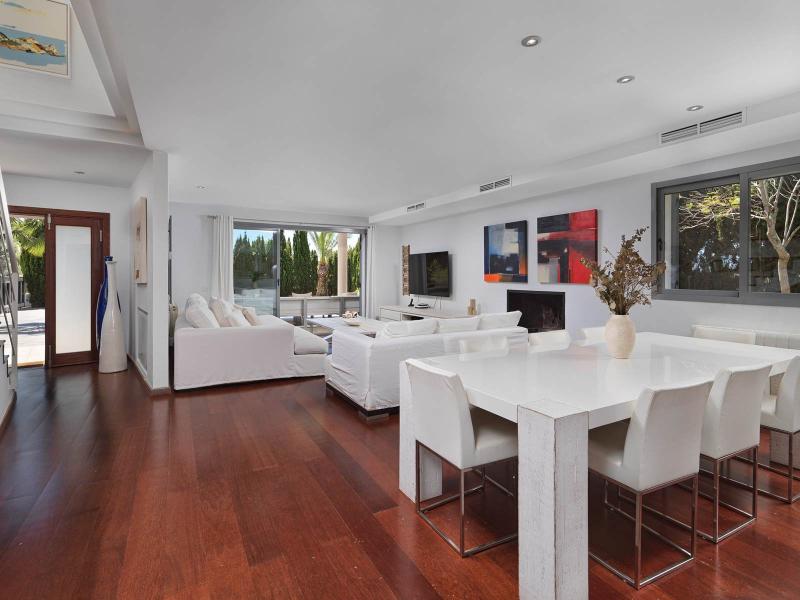 Peaceful 4-Bedroom Villa with Pool , Ibiza , Sant Josep de sa Talaia, 