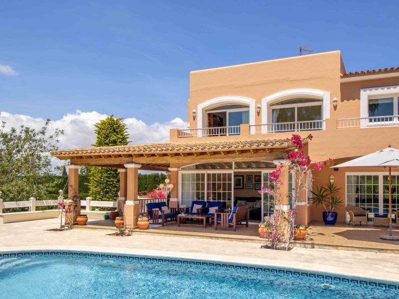 Luxurious Villa with Stunning Views in Can Bessó , East , Ibiza , South 