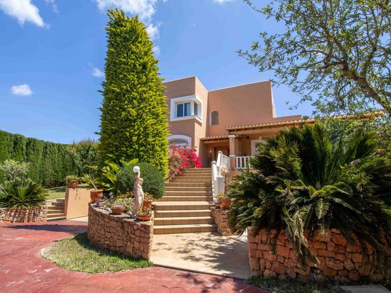 Luxurious Villa with Stunning Views in Can Bessó , East , Ibiza , South 