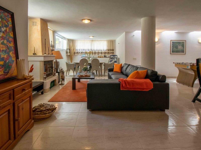 Luxurious Villa with Stunning Views in Can Bessó , East , Ibiza , South 