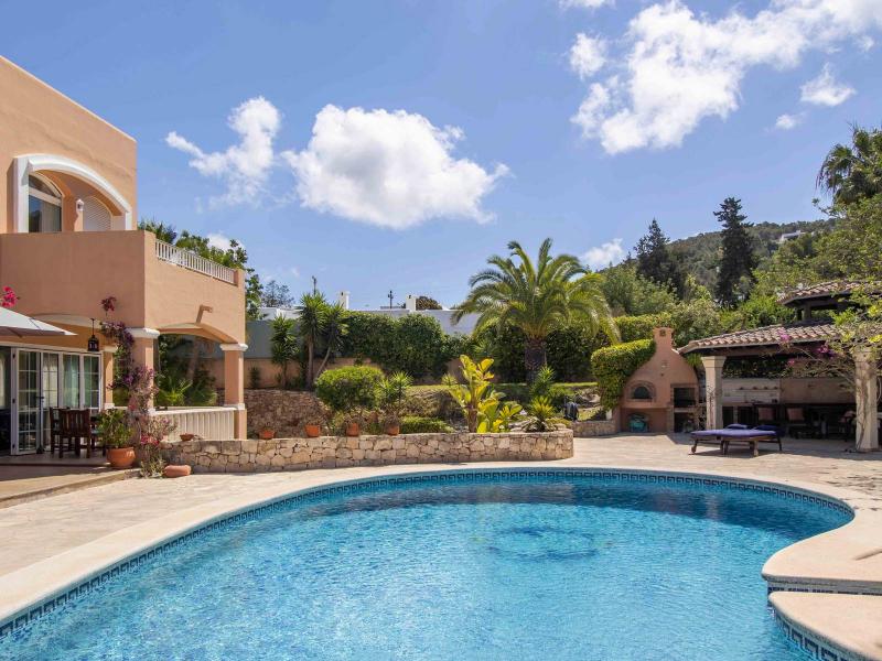 Luxurious Villa with Stunning Views in Can Bessó , East , Ibiza , South 