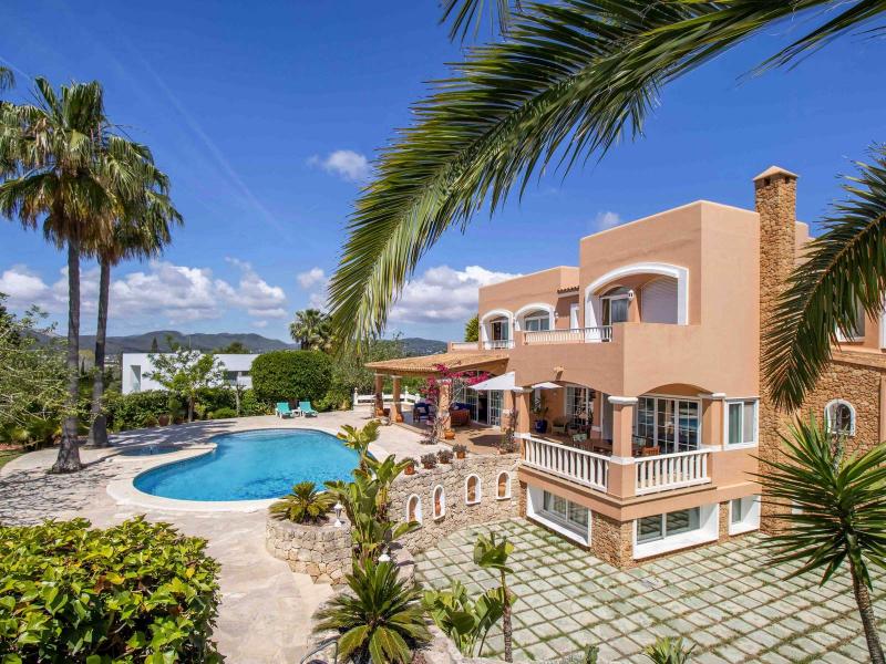 Luxurious Villa with Stunning Views in Can Bessó , East , Ibiza , South 