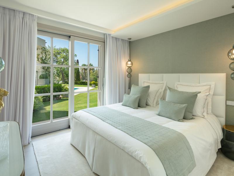 Luxury Villa for Sale in Aloha, Marbella Golf Valley , Nueva Andalucia 
