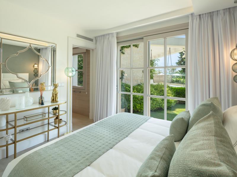 Luxury Villa for Sale in Aloha, Marbella Golf Valley , Nueva Andalucia 