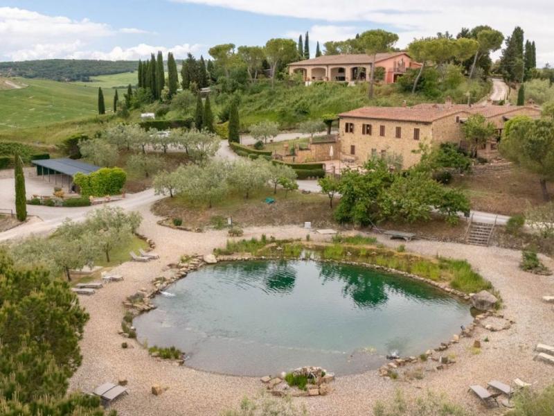 Country House/Farmhouse for sale for sale in Siena - San Quirico d'Orcia , 