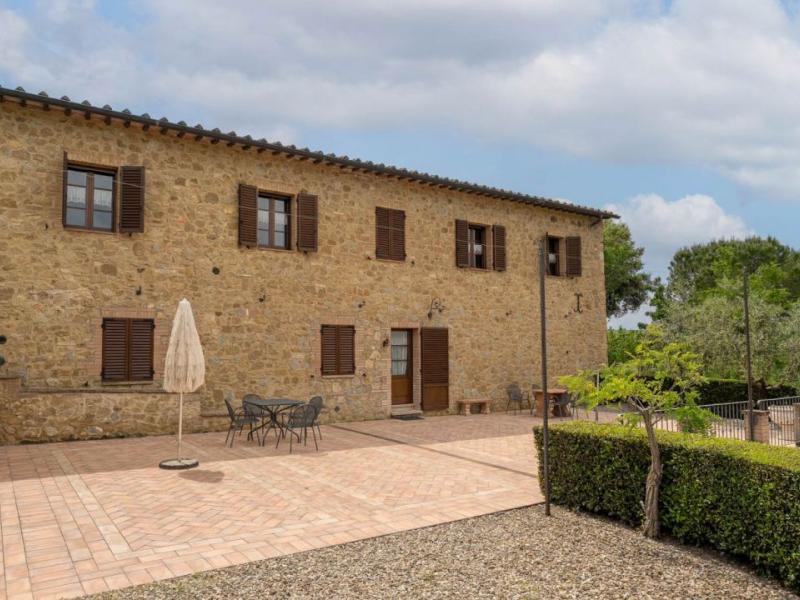 Country House/Farmhouse for sale for sale in Siena - San Quirico d'Orcia , 