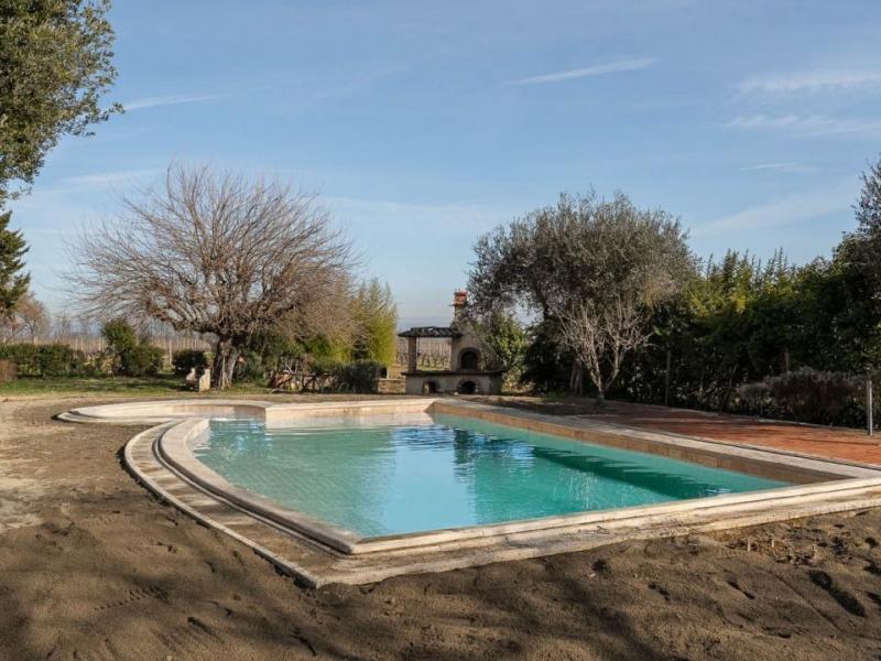 Classic DOCG Winery Estate with 1700s Country Houses – Montepulciano , Tuscany 