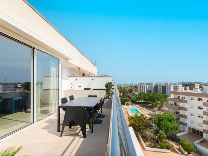 Exquisite 3-Bedroom Penthouse for Sale , Ibiza 