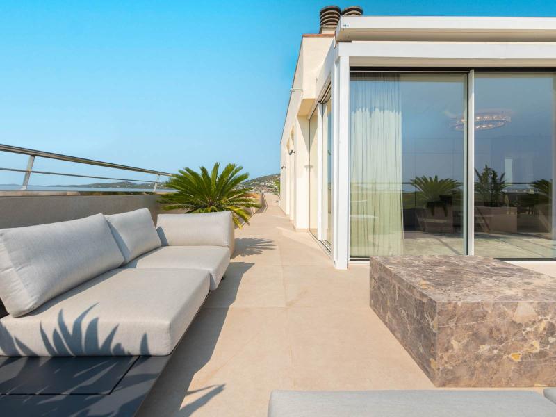 Exquisite 3-Bedroom Penthouse for Sale , Ibiza 