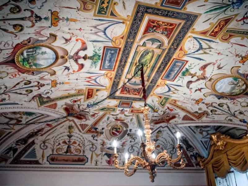 Historic Frescoed Penthouse for Sale in Cortona, Tuscany , Tuscany 