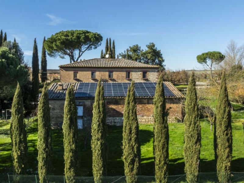 1750s Tuscan Villa with Heated Pool and Truffle Reserve – Siena, Tuscany , Tuscany 
