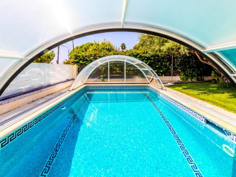 Spacious Family Home , Sitges 