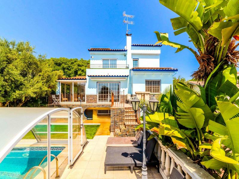 Spacious Family Home , Sitges 