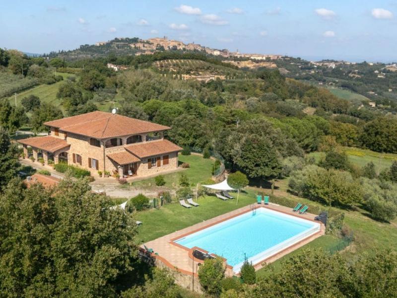 Hilltop Estate With Panoramic Views , Tuscany 