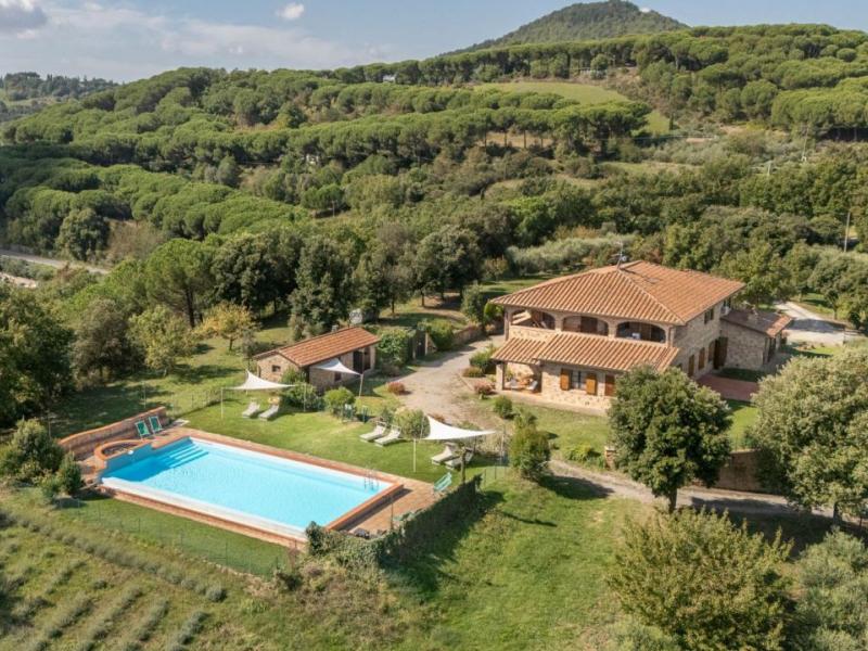Hilltop Estate With Panoramic Views , Tuscany 