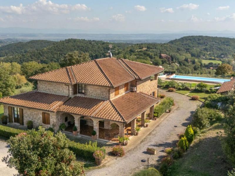 Hilltop Estate With Panoramic Views , Tuscany 