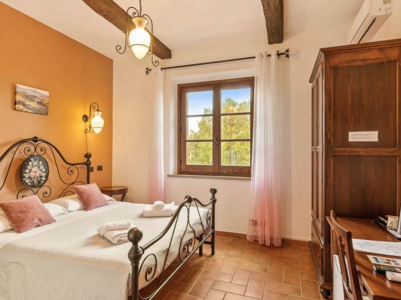 Hilltop Estate With Panoramic Views , Tuscany 