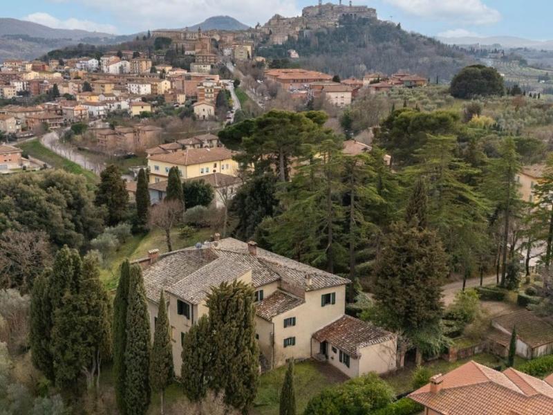 Houses for sale in Siena - Montepulciano , 
