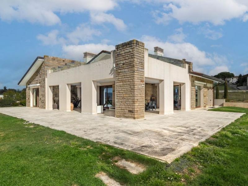 Luxury Eco Villa with Infinity Bio Pool and Olive Grove , Tuscany 