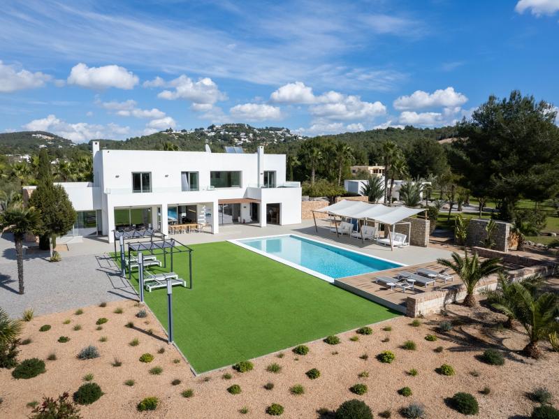 Villa Ashley , Jesus 