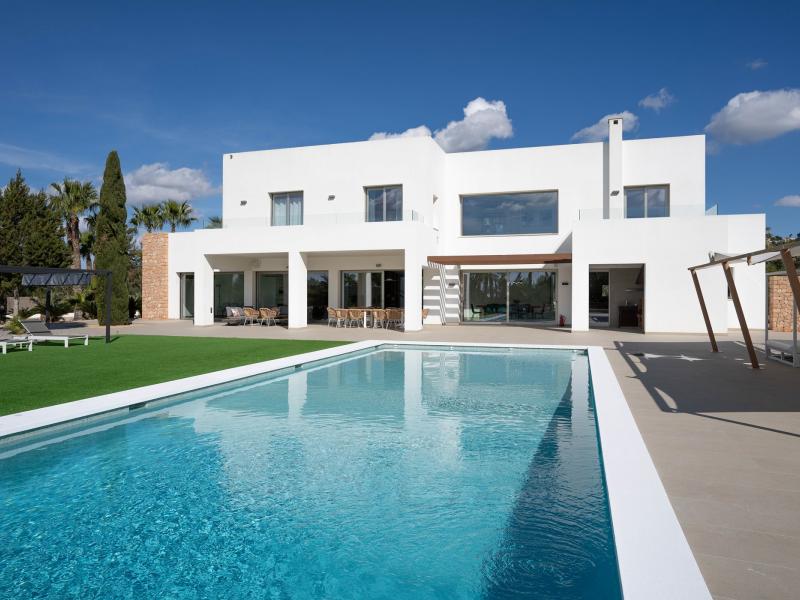 Villa Ashley , Jesus 