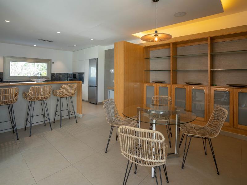 Villa Ashley , Jesus 