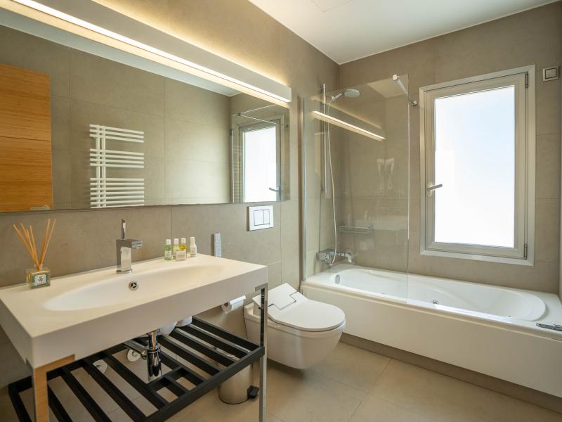 Villa Ashley , Jesus 