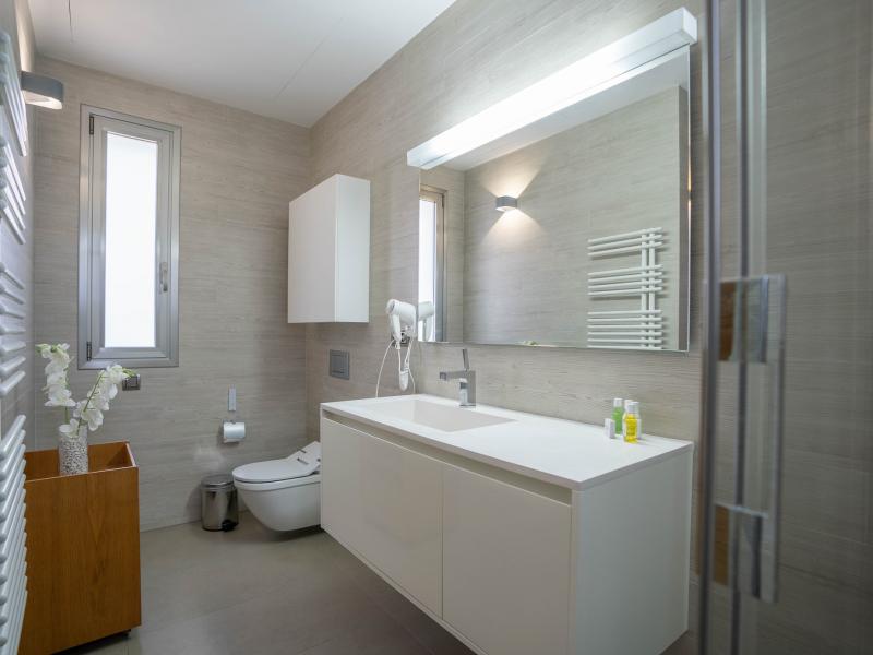 Villa Ashley , Jesus 