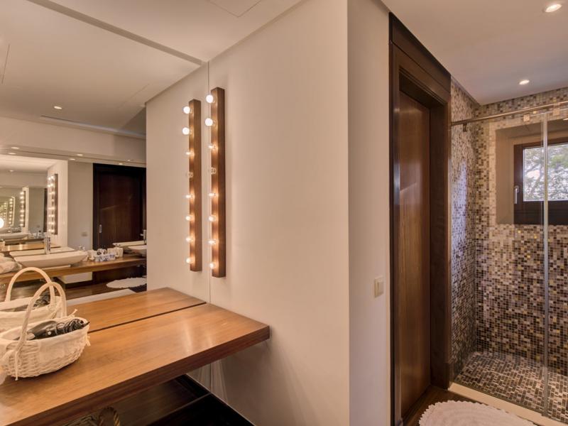 Villa Miles , Cap Martinet 