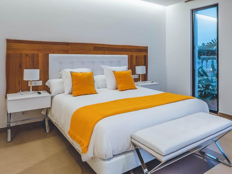 Can Benirras , Ibiza 