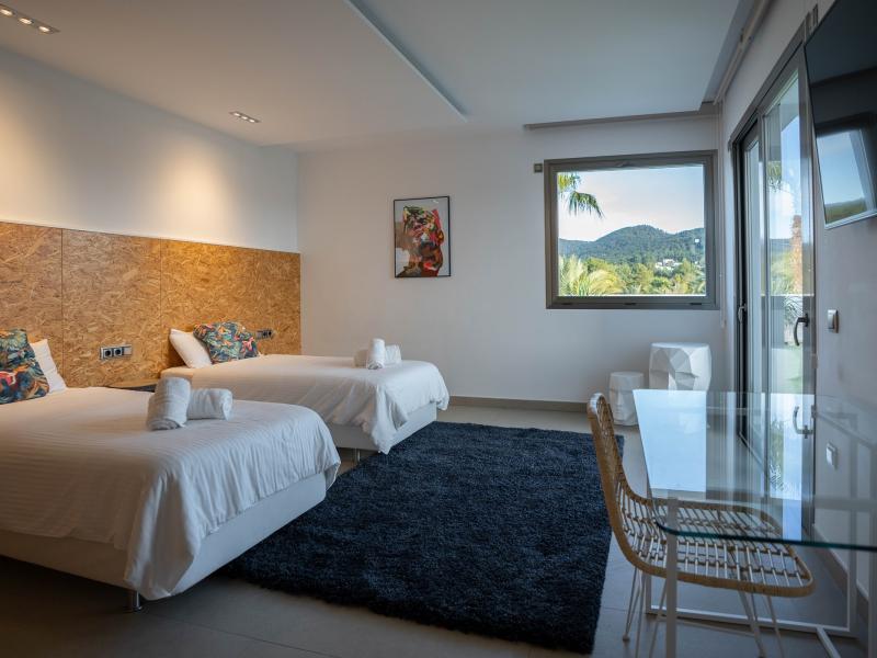 Casa Fourteen , Jesus 