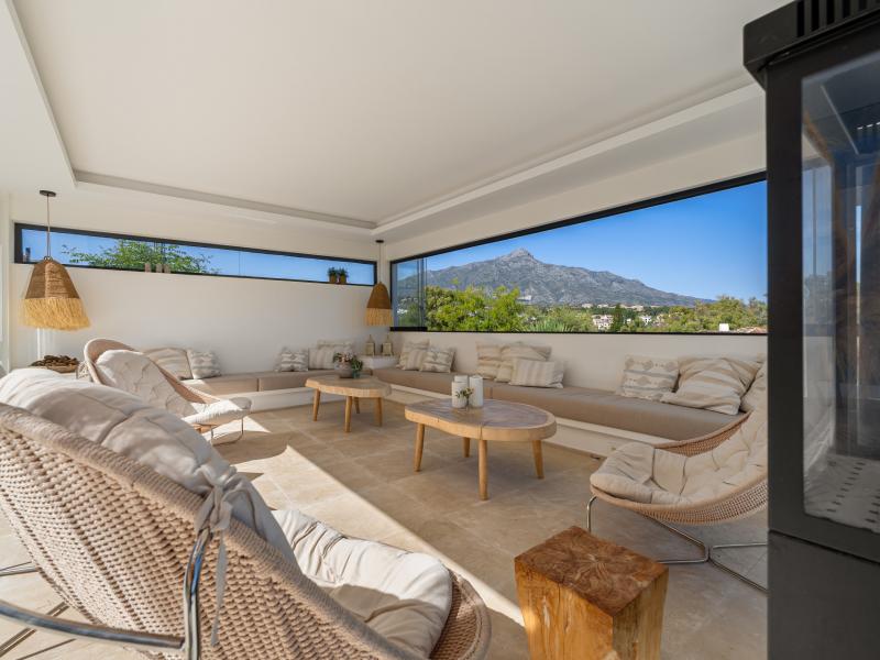 Contemporary Luxury Villa for Sale in La Cerquilla, Nueva Andalucía , Nueva Andalucia 