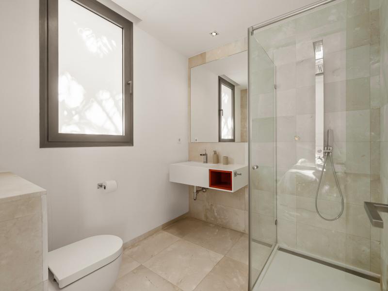 Contemporary Luxury Villa for Sale in La Cerquilla, Nueva Andalucía , Nueva Andalucia 